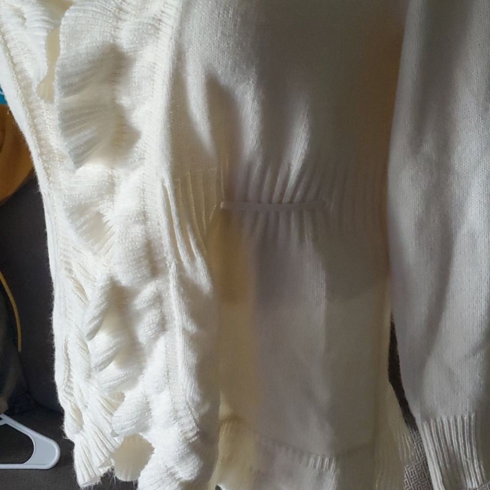 Cardigan - Picture 4 of 11